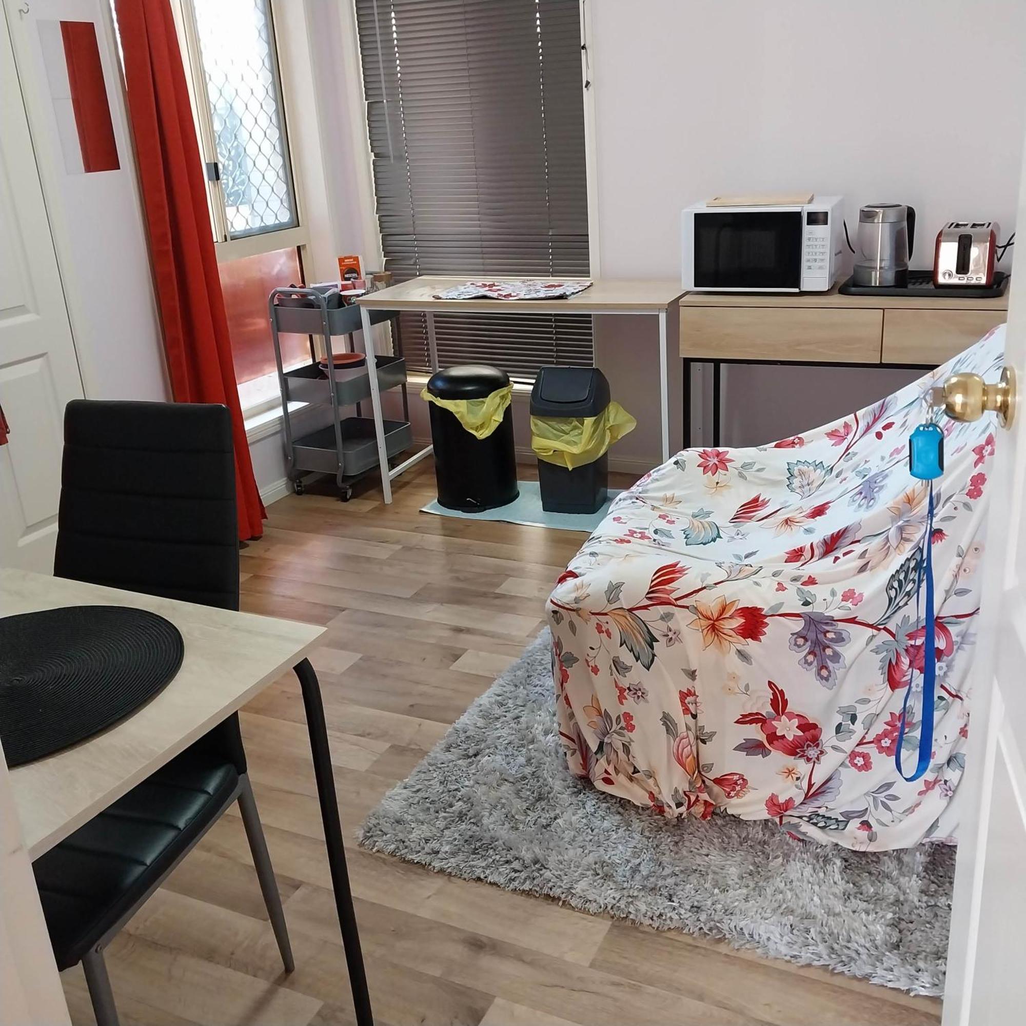 Red Female Only Budget With Bedroom Private Kitchenette