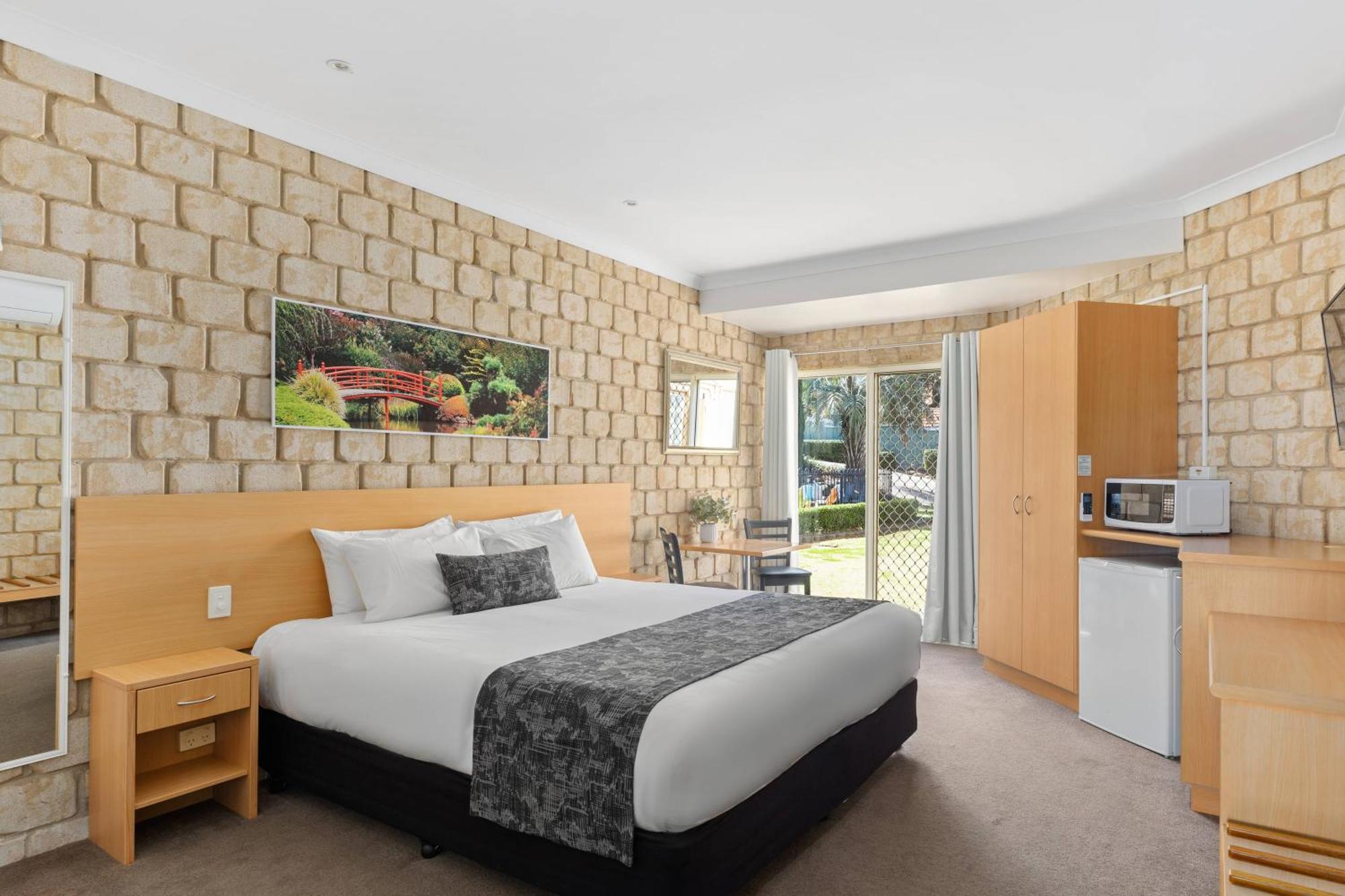 Great Divide Motor Motel 4*