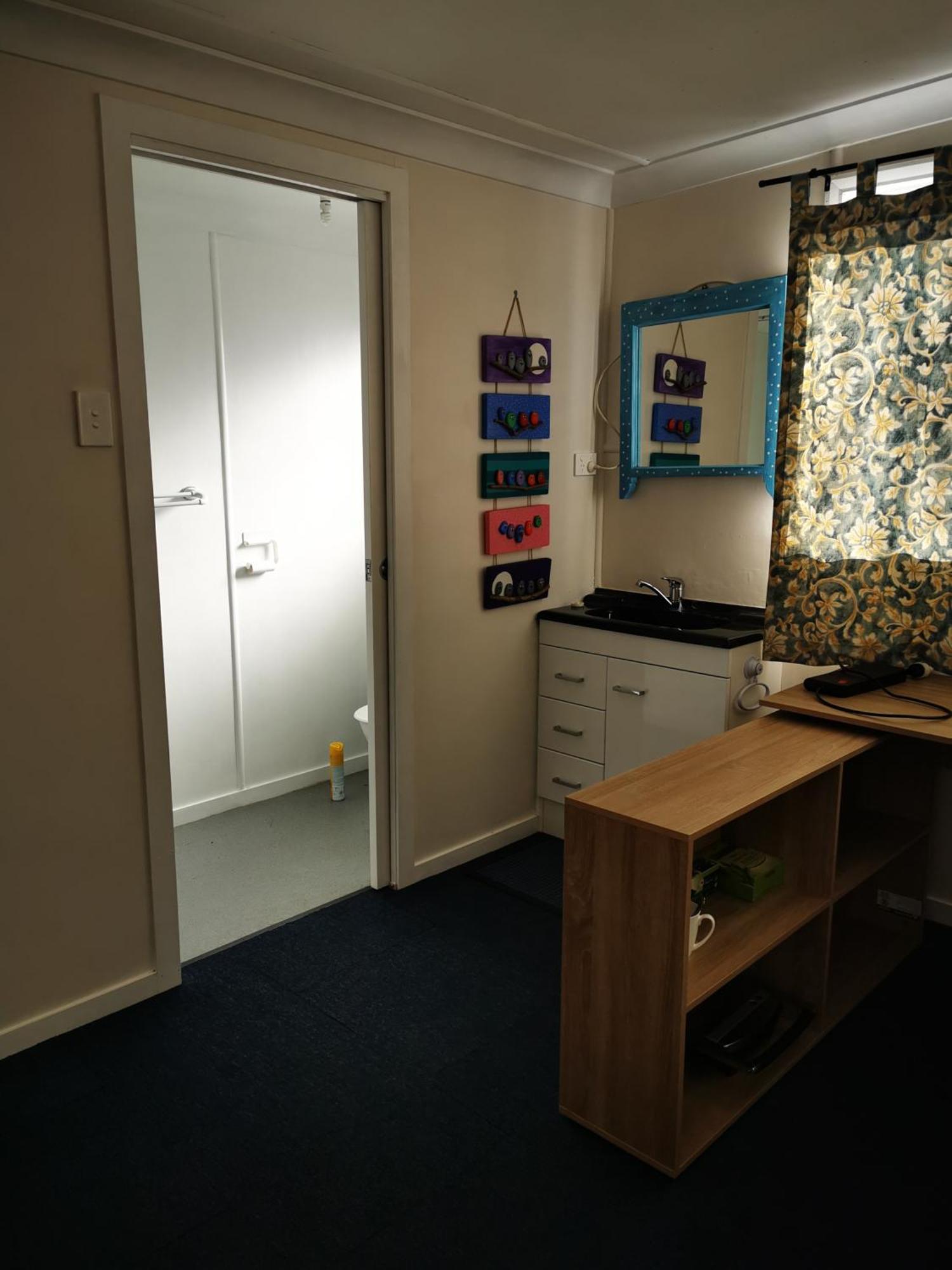 Hostel Affordable And Convenient *