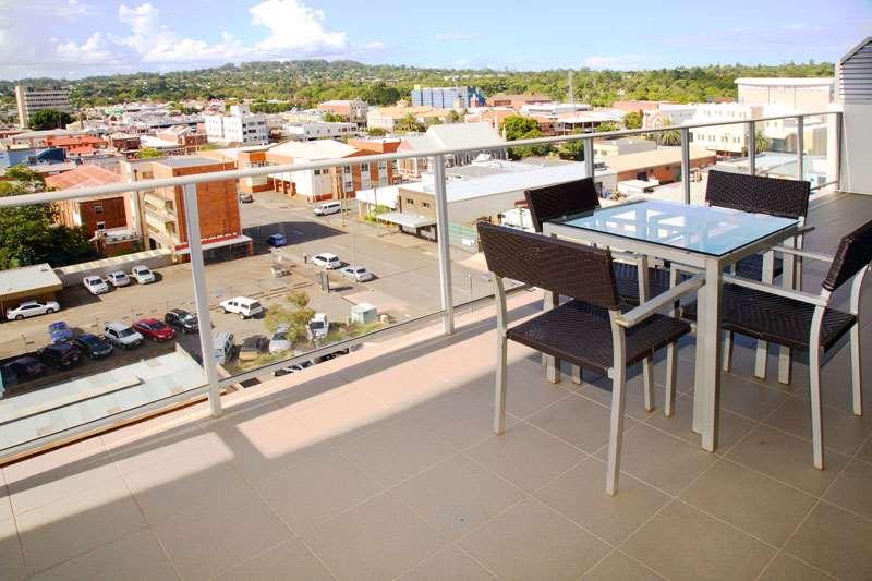 Plaza Official Aparthotel