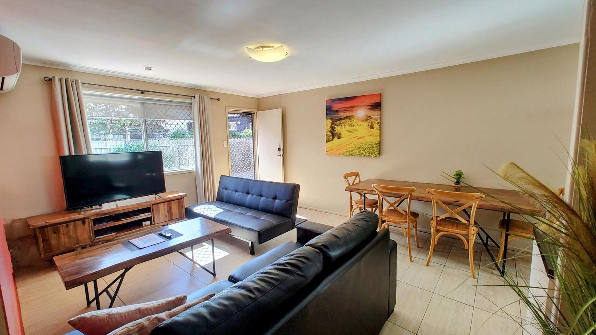 Stroll To The City Center In Minutes Apartment *
