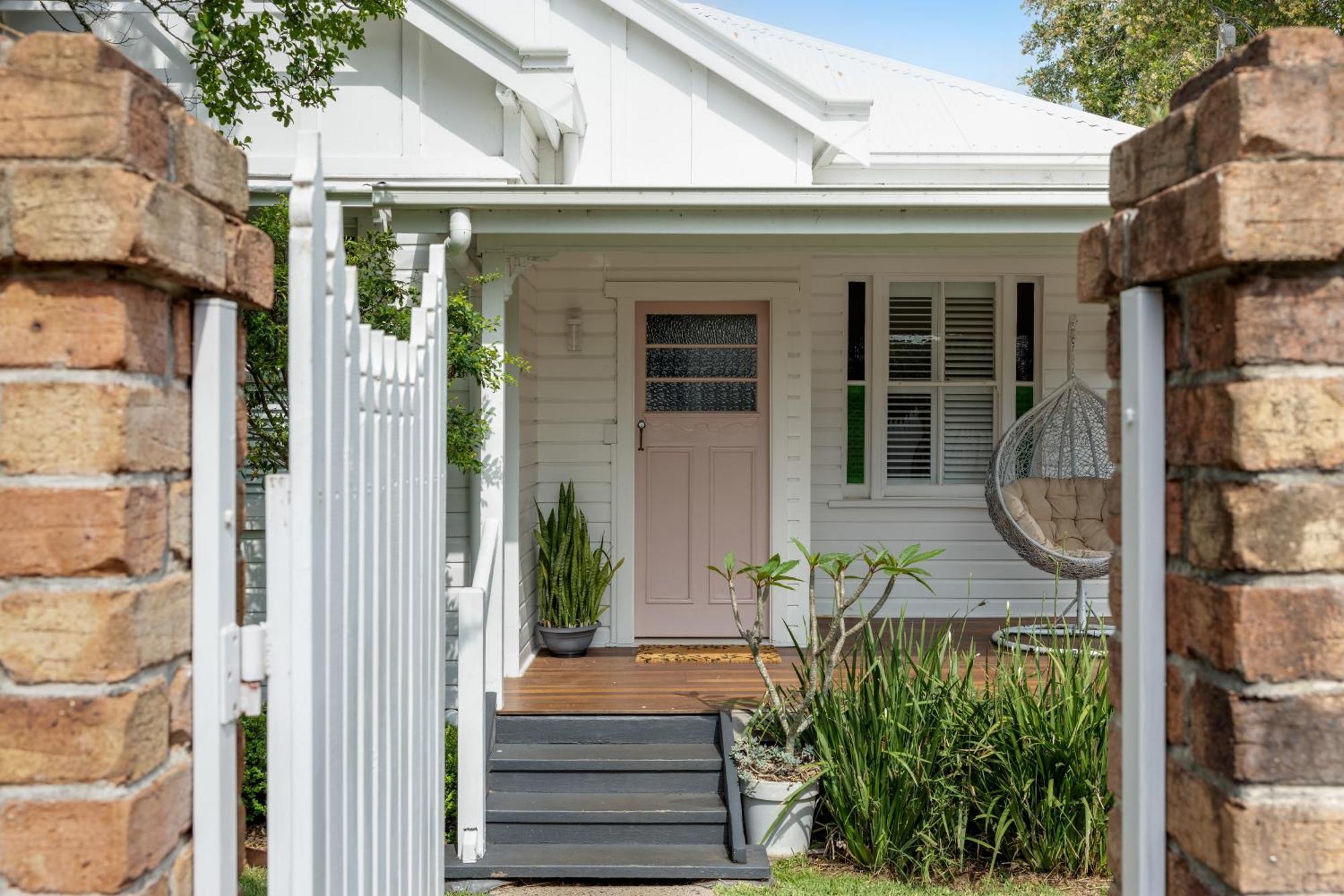 Exquisite, Stunning & Central! Cdb Fringe Cottage! Holiday home