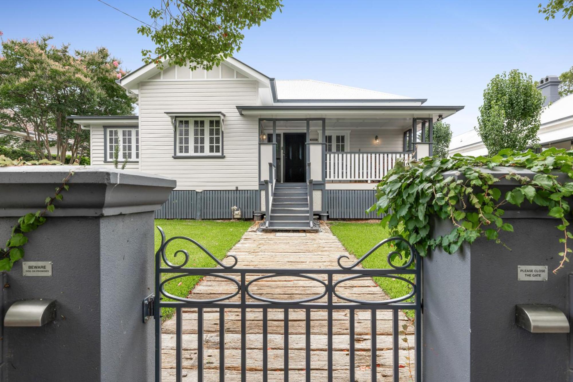 Holiday home Effortless Elegance & Charm!