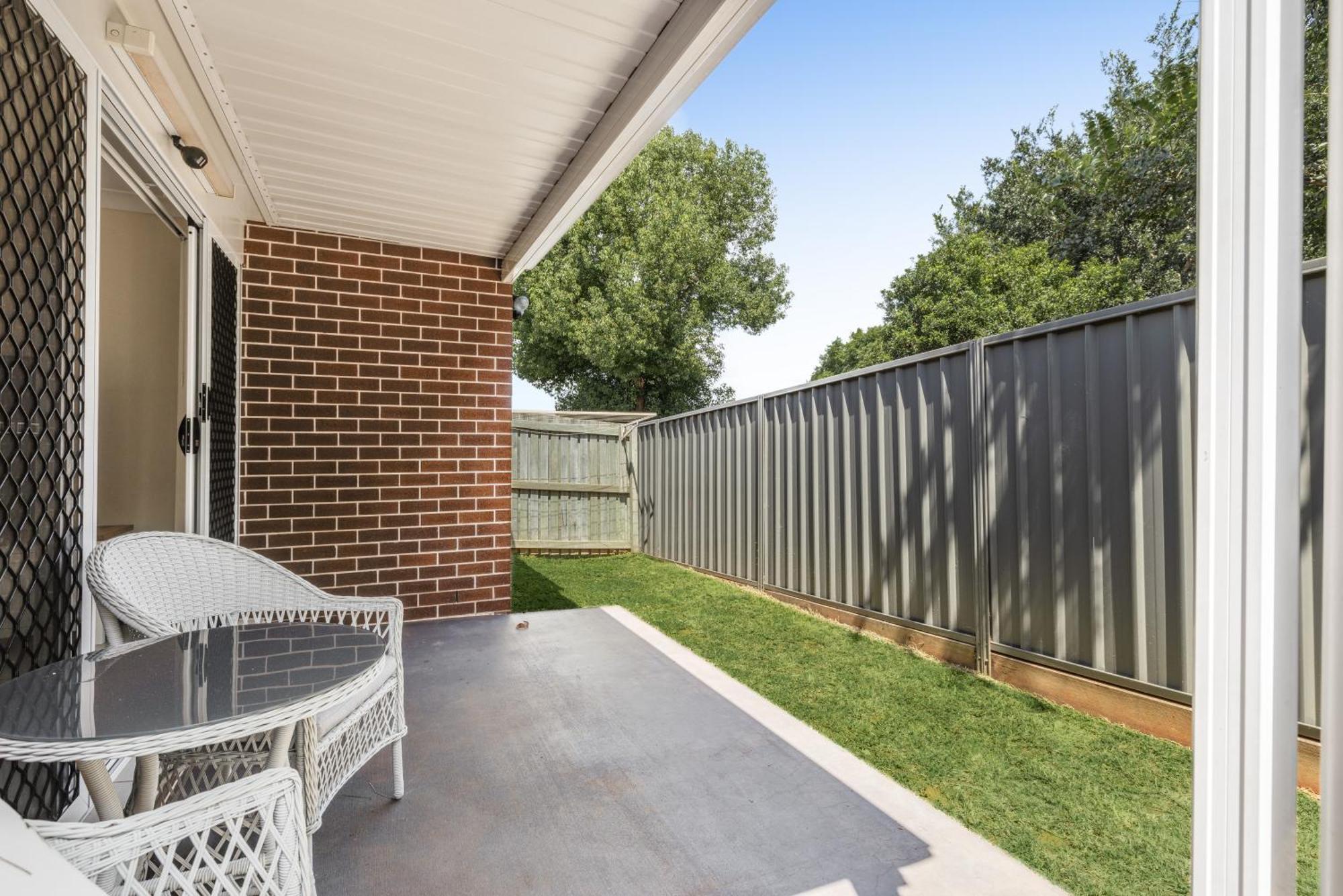 Contemporary Chic On Cbd Fringe! * Toowoomba