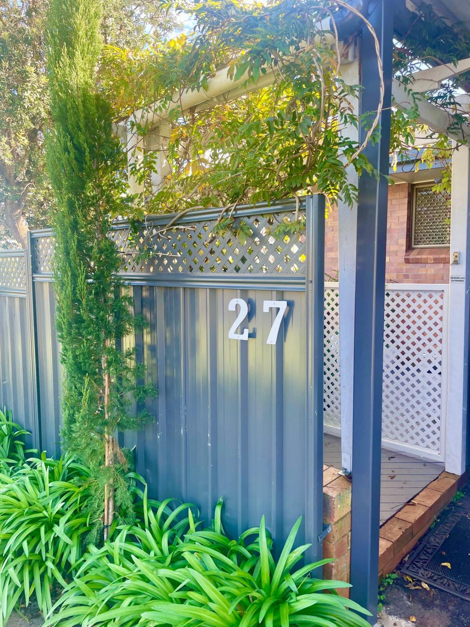 Apartment Private Duplex In Rangeville Toowoomba