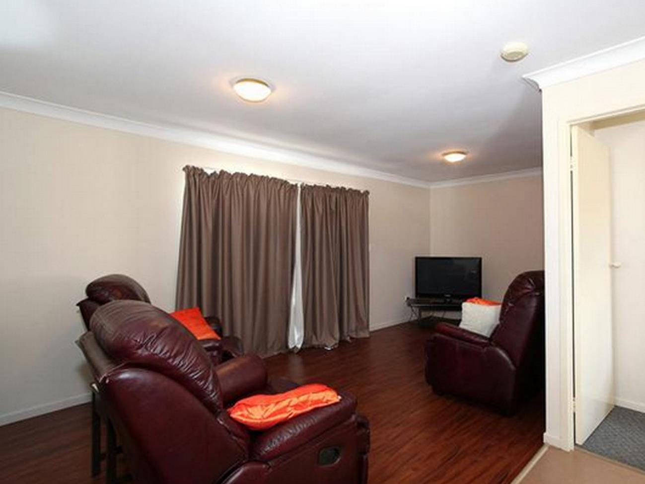 Clifford Gardens Motor Motel 3*