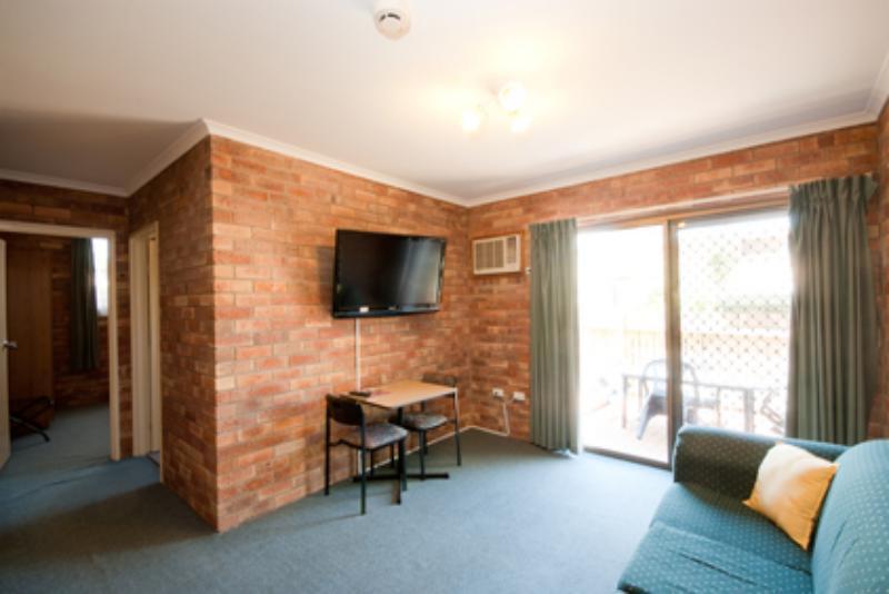 Allan Cunningham Motel 3*