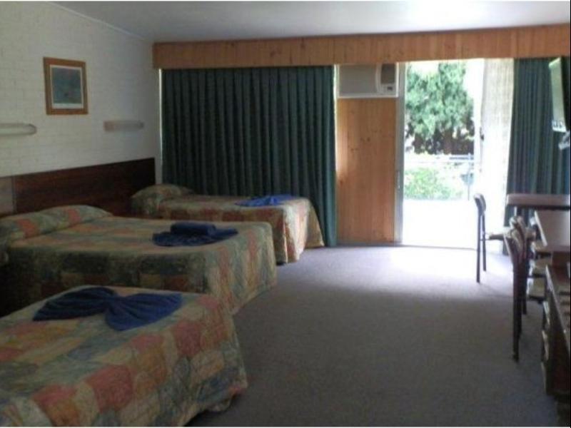 Coachman 3*