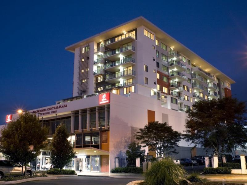 Plaza Official Aparthotel