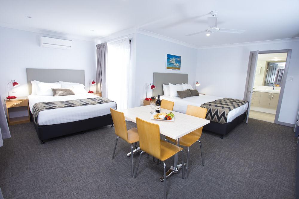 Altitude Motel 4*