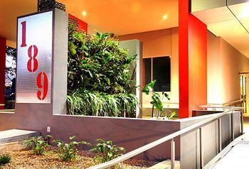 Laguna Serviced Aparthotel 4*