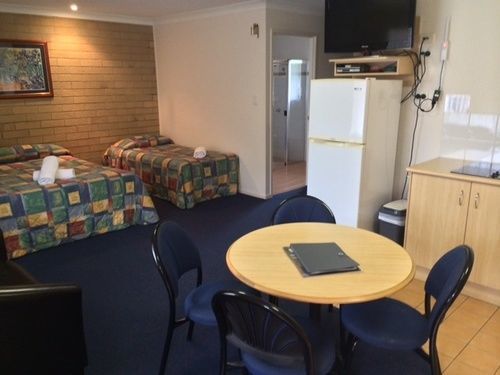 Cotswold Motor Motel 4*