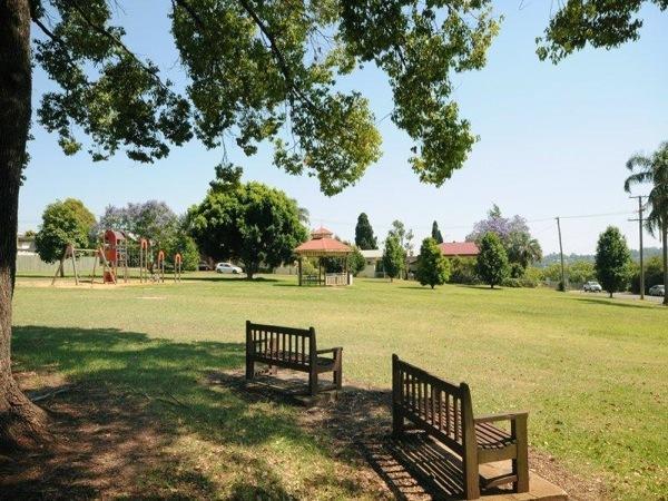 Banksia - Pet Friendly Getaway * Toowoomba