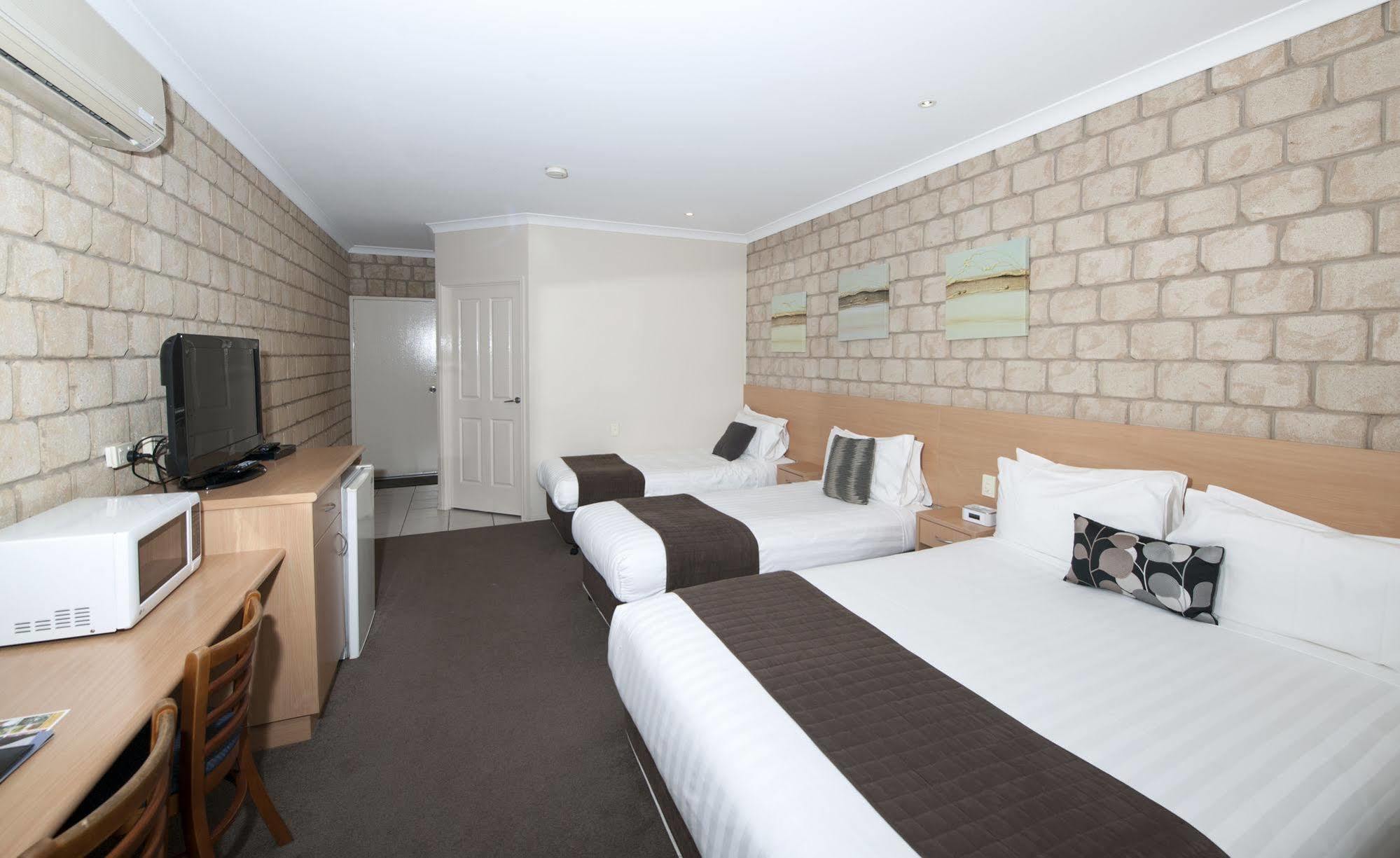 Great Divide Motor Motel 4*