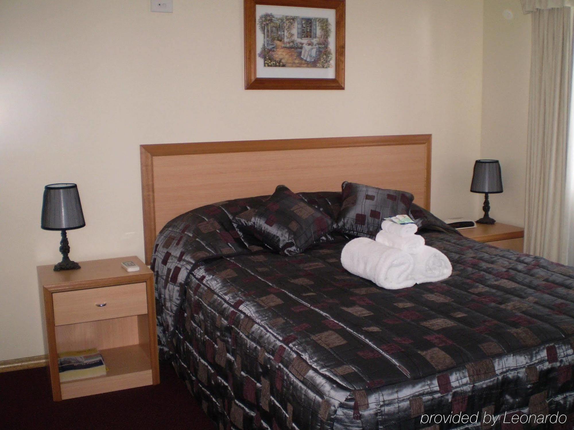 Riviera On Ruthven 3*
