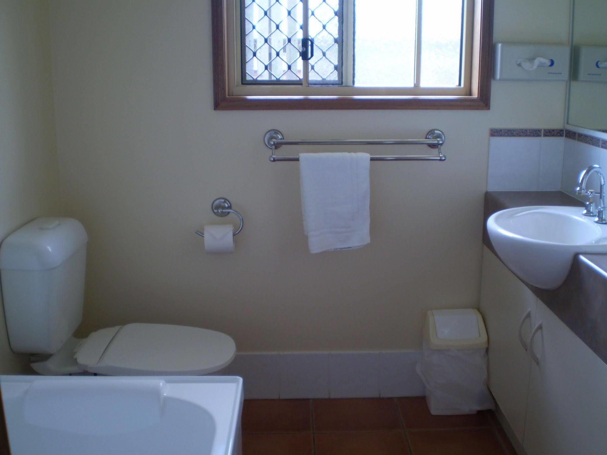 Motel Riviera On Ruthven 3*