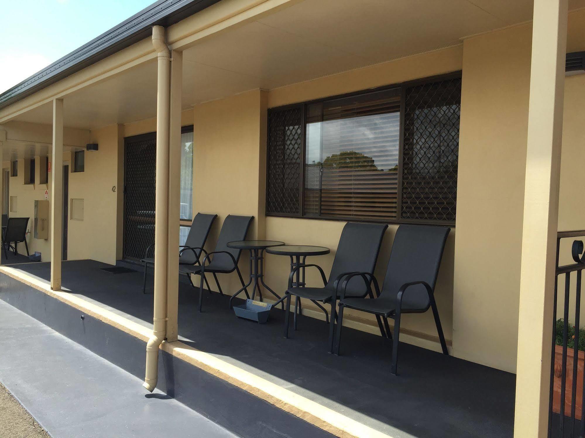 Street Motor Motel