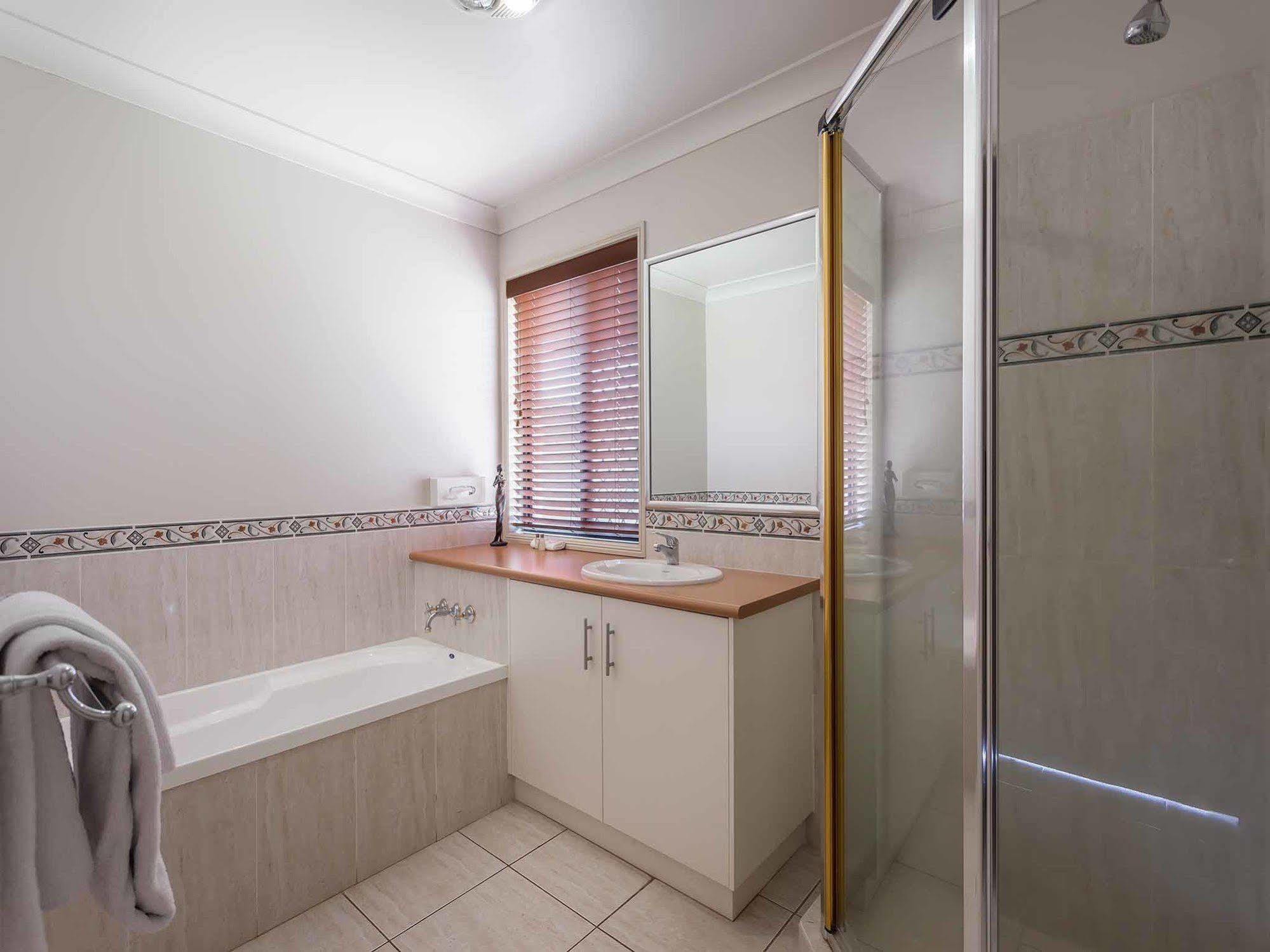 Annand Mews Apartments