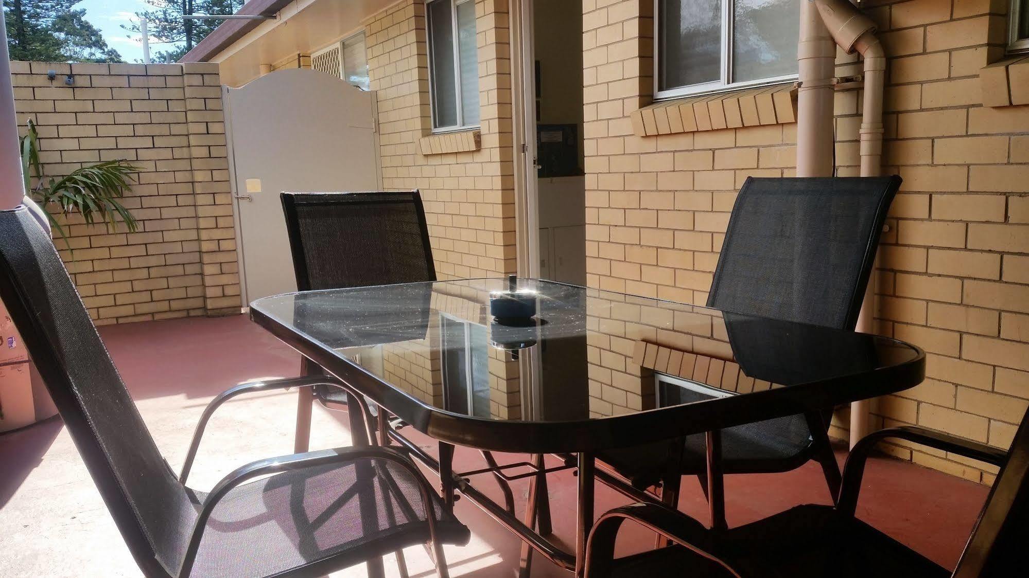 Clifford Park Motor Motel 3*