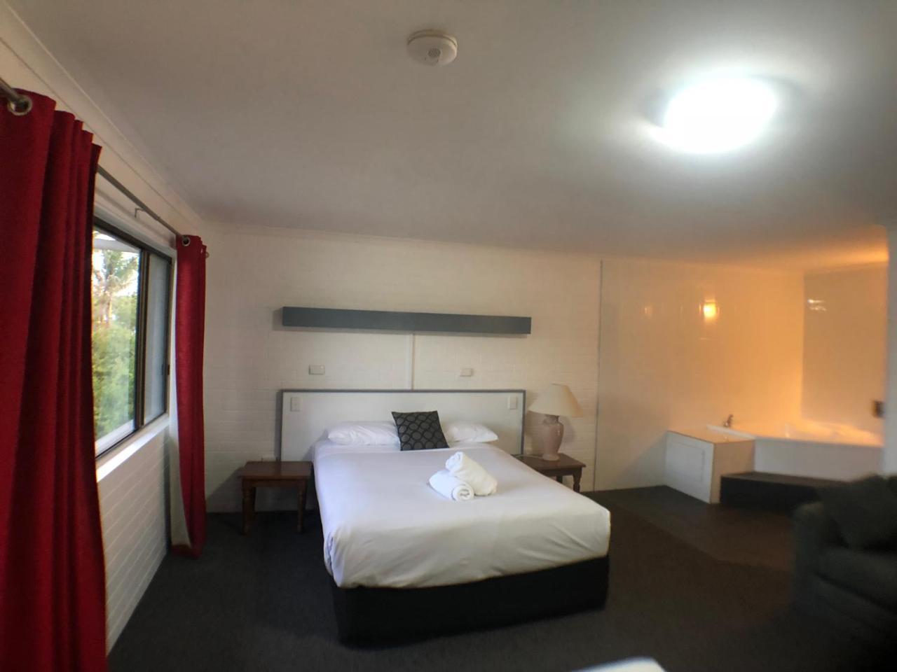 Allan Cunningham Motel