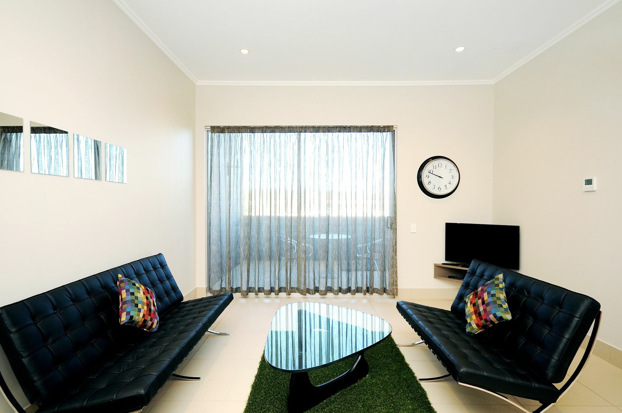 Laguna Serviced 4*