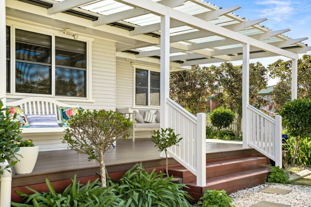 Holiday home Viola House