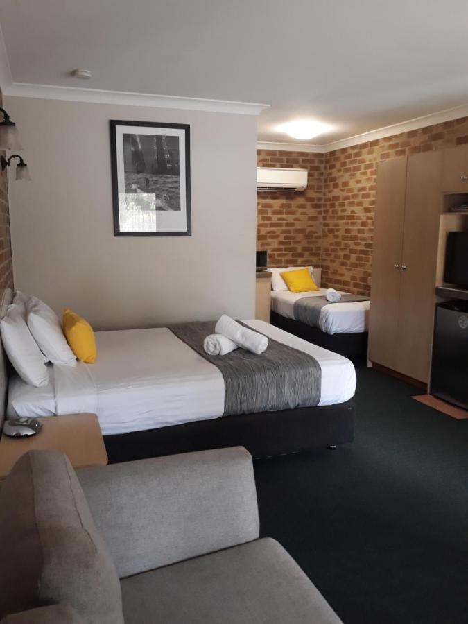 Country Gardens Motor Motel Toowoomba