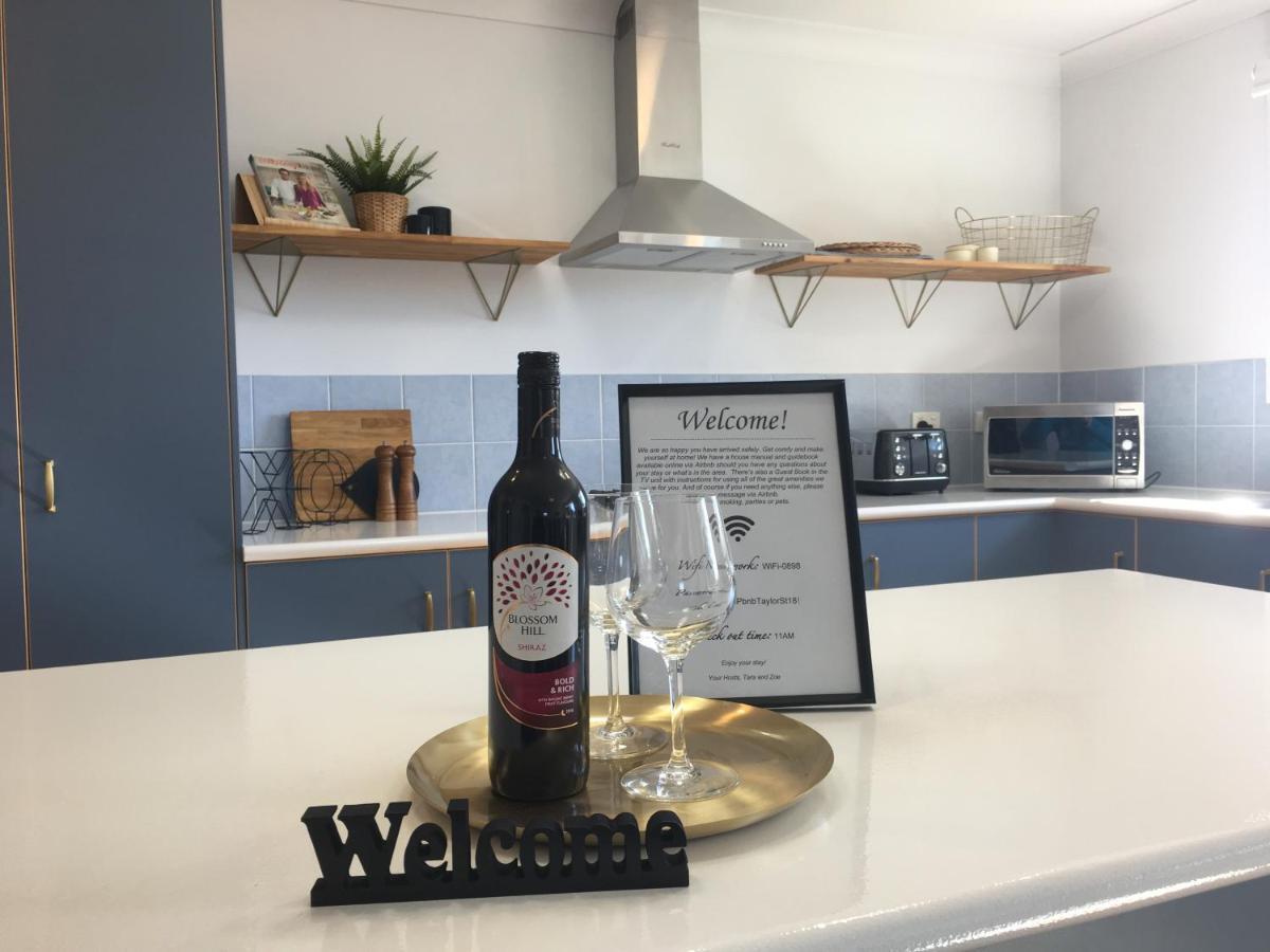 The Gathering Ground - Spacious Entertainer In City Holiday home *