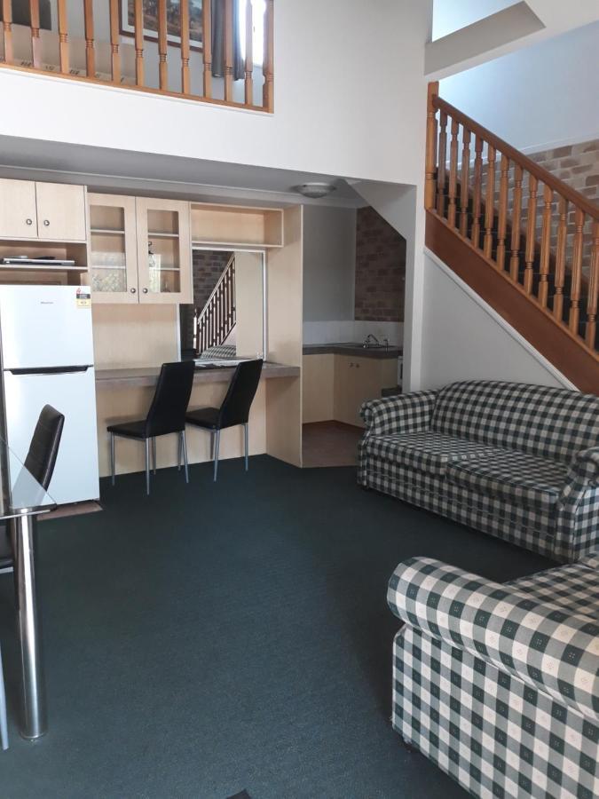 Country Gardens Motor Motel Toowoomba