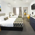 Altitude Motel Apartments