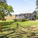 Hollow Tree Farm