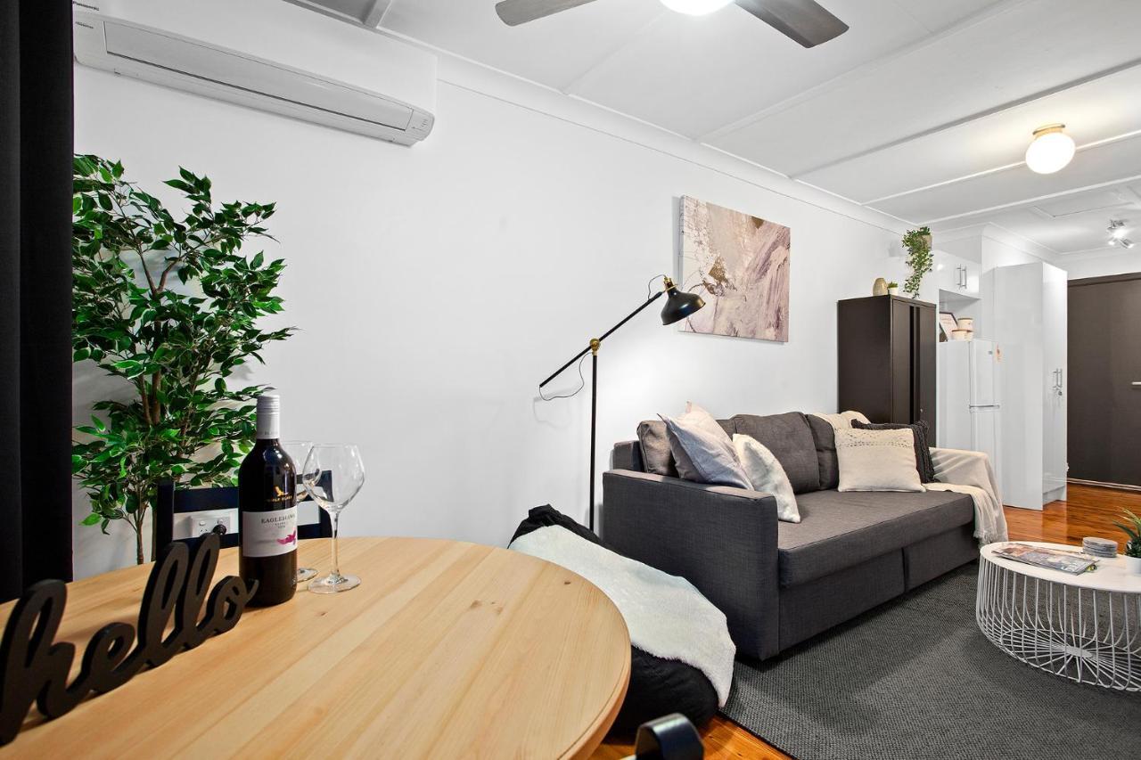 The Neo Stylish Central With Aircon Courtyard And Netflix * Toowoomba