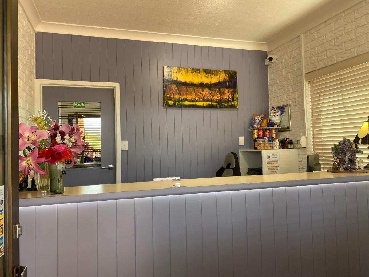 Sunray Motor Motel
