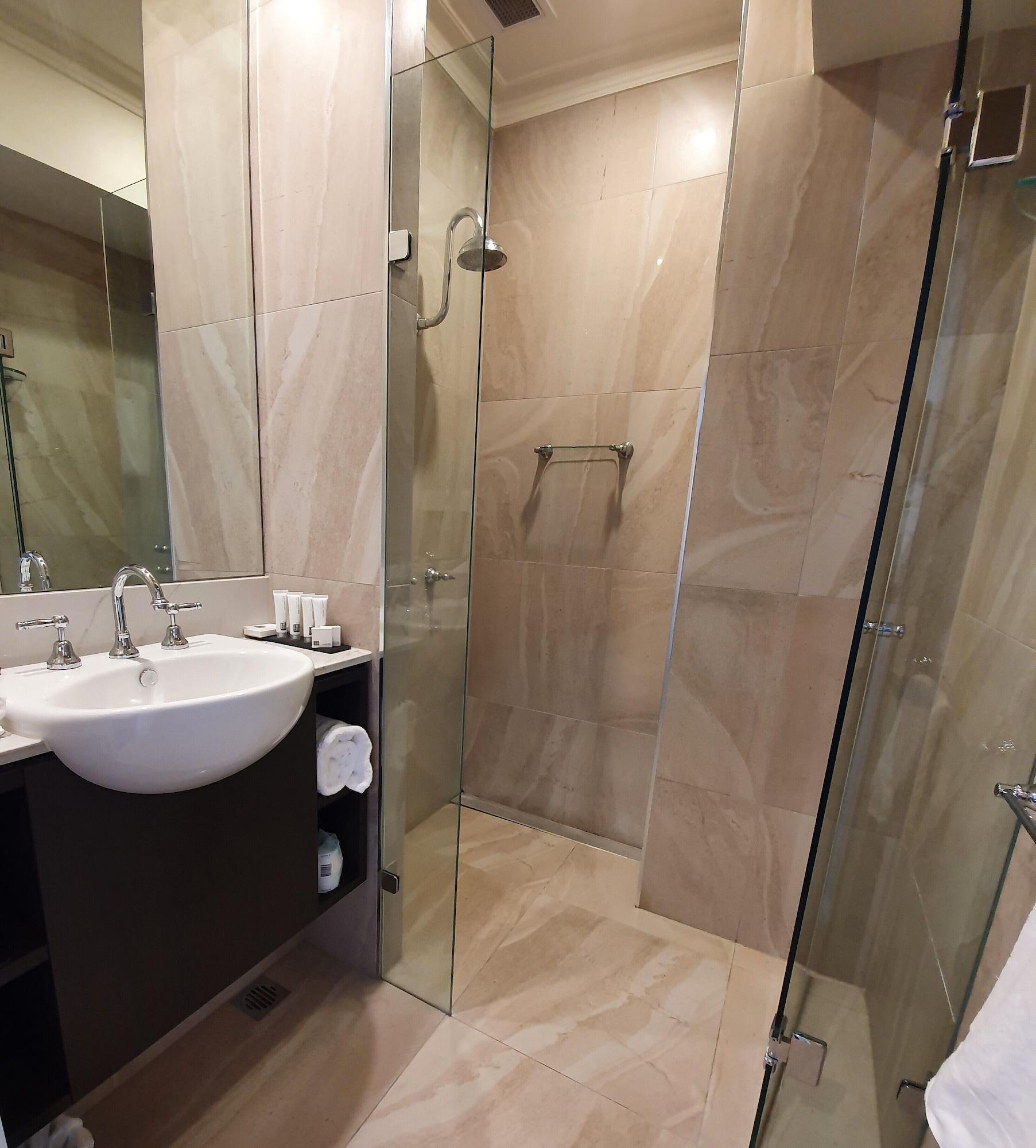 Hotel Burke And Wills 4*