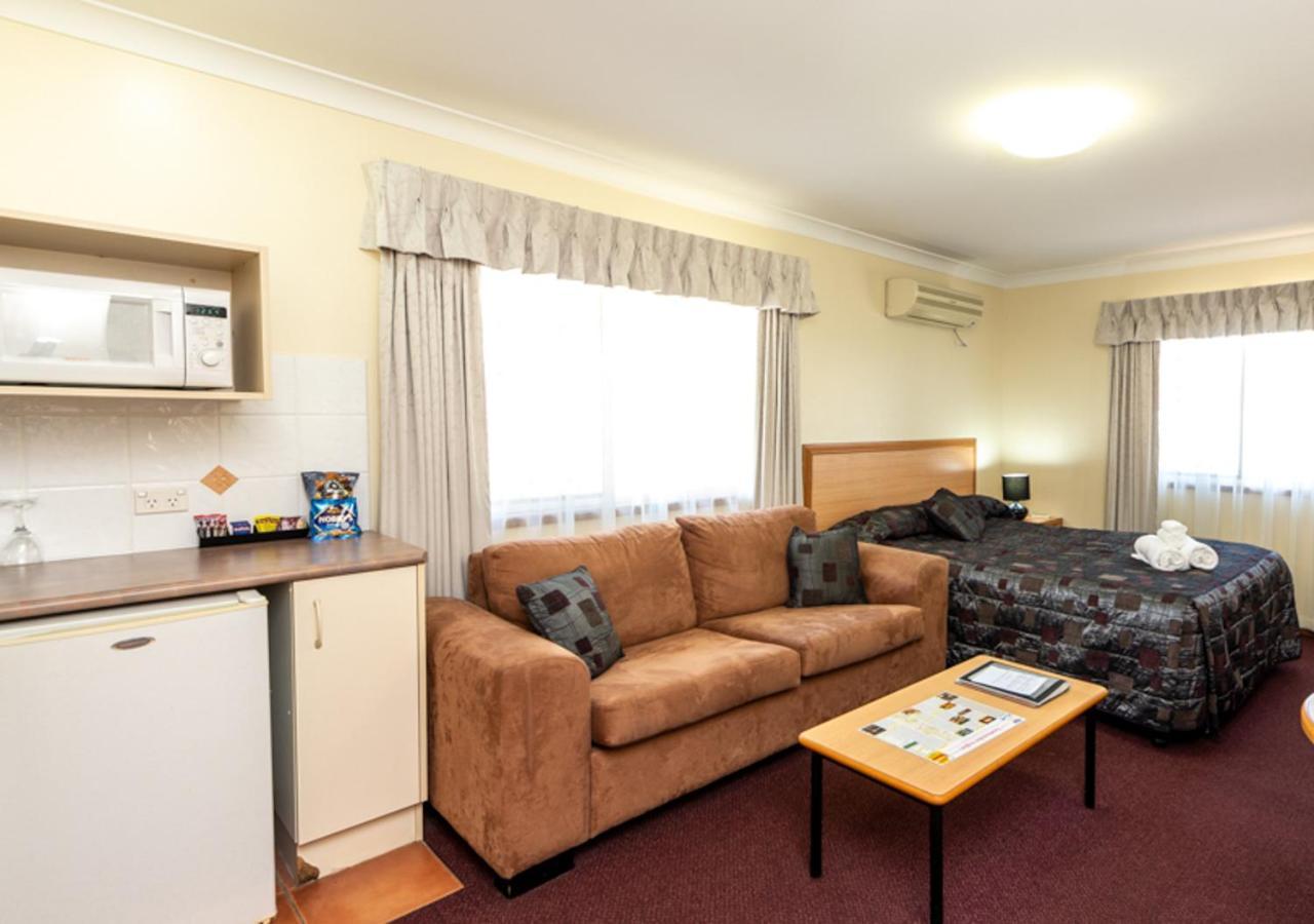 Riviera On Ruthven 3*
