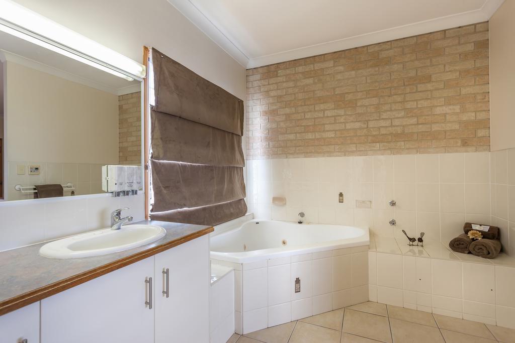 Clifford Gardens Motor 3* Toowoomba