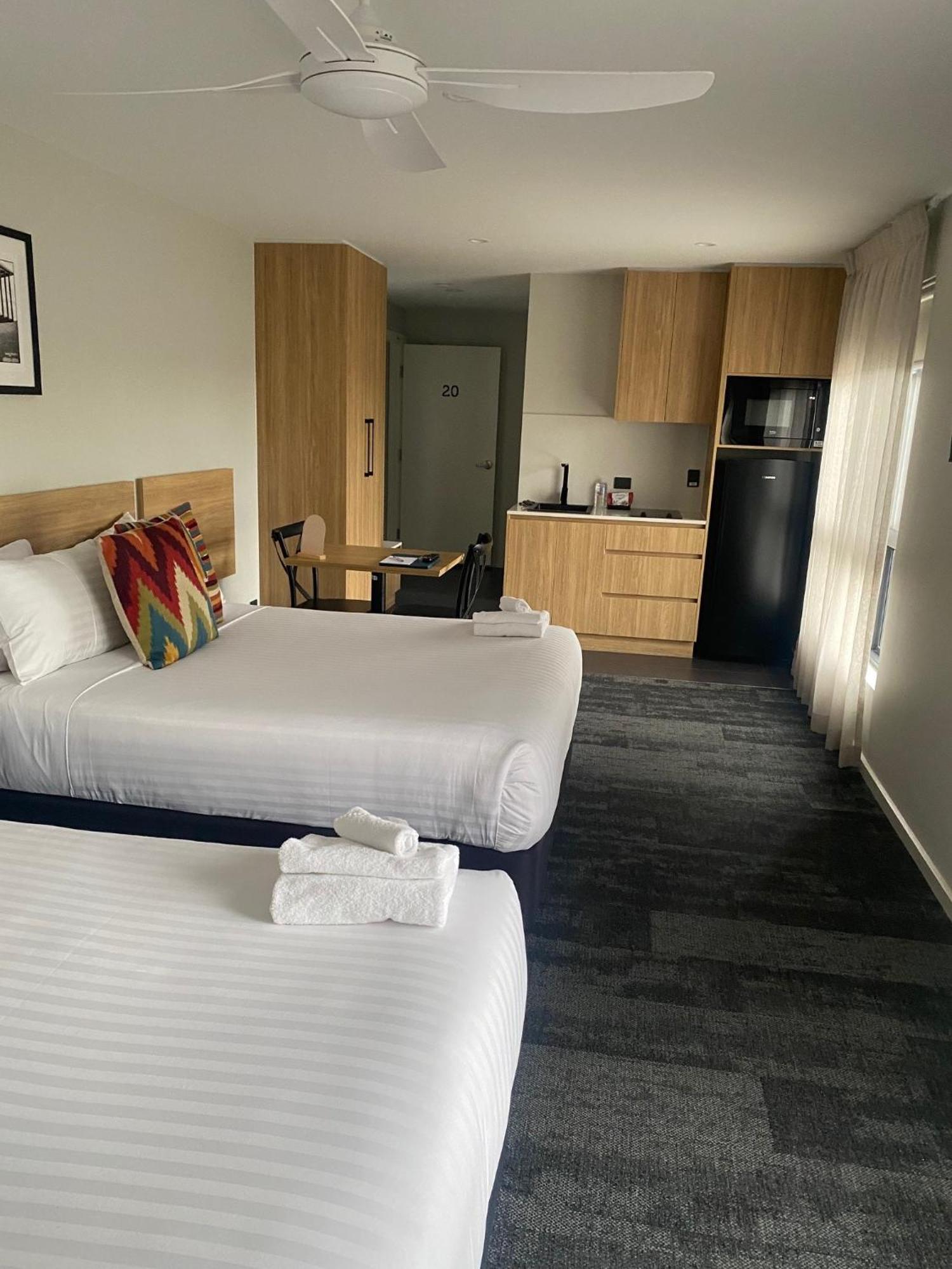 Aparthotel Avenue 2*