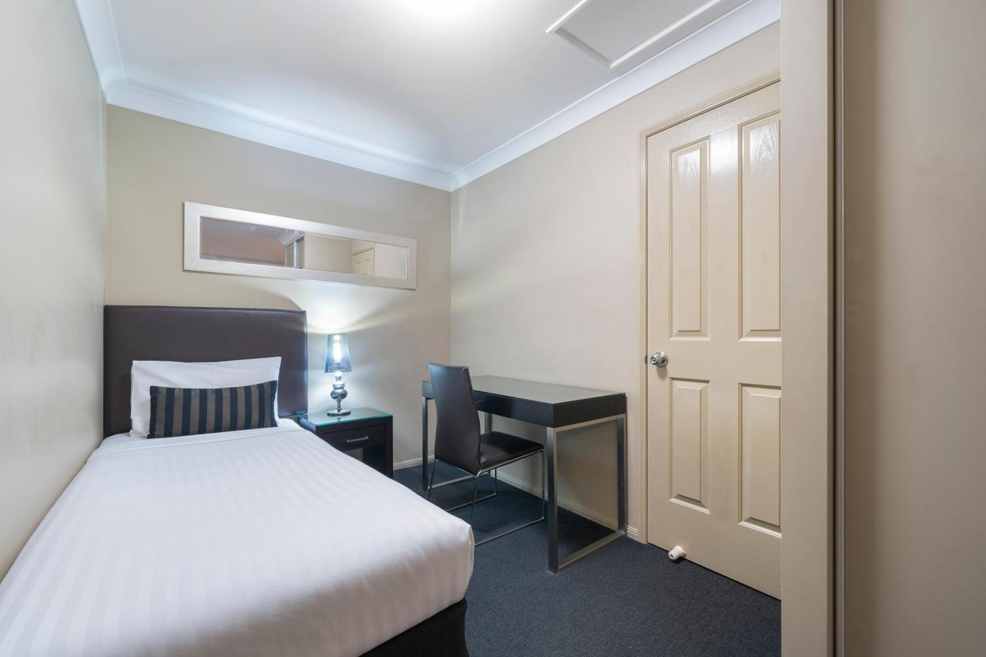 Motel Ambassador On Ruthven Toowoomba
