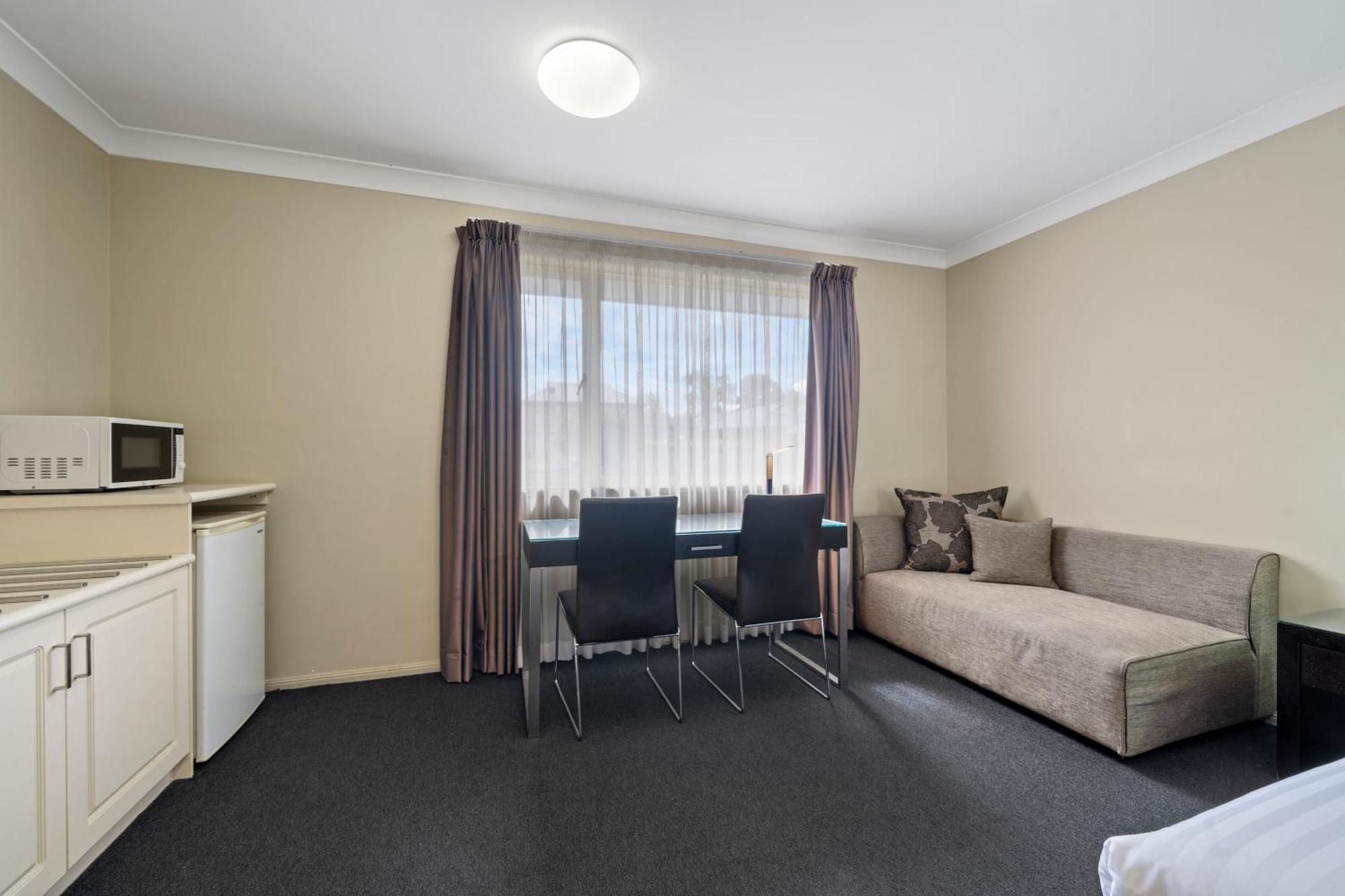 Ambassador On Ruthven 4* Toowoomba