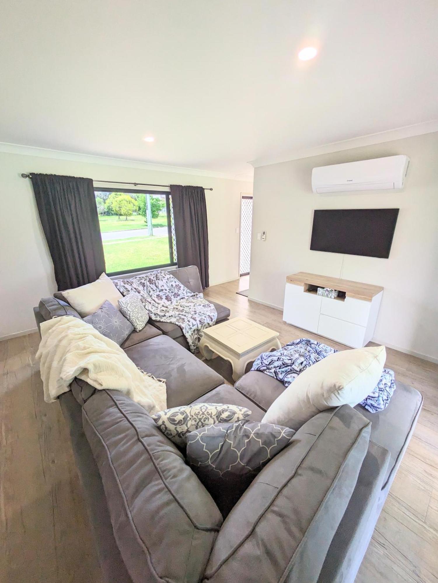 With Golf Course Frontage ! * Toowoomba