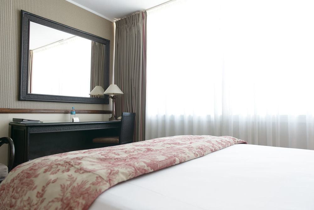 Hotel Burke And Wills 4*