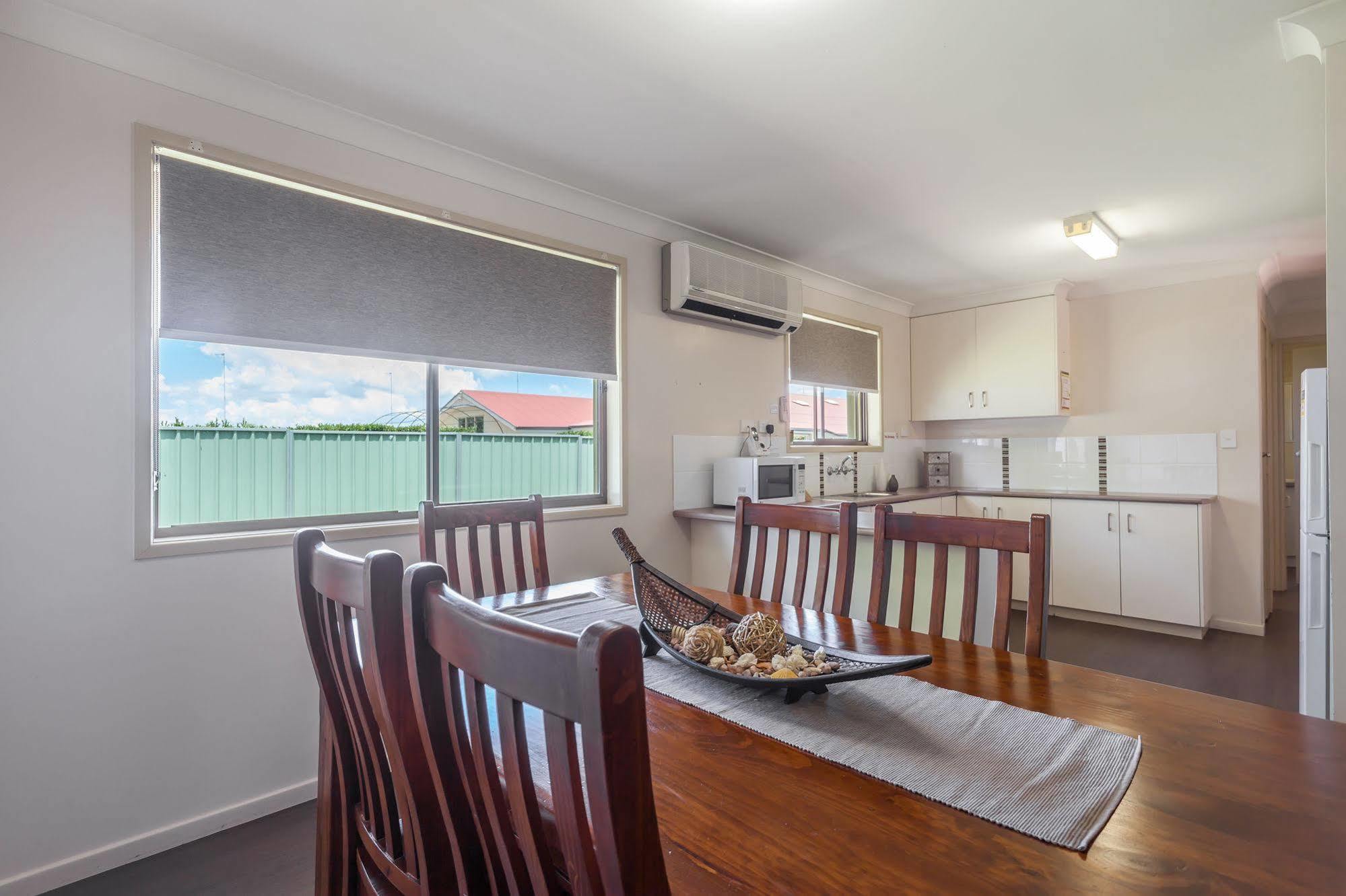 Clifford Gardens Motor Motel 3*
