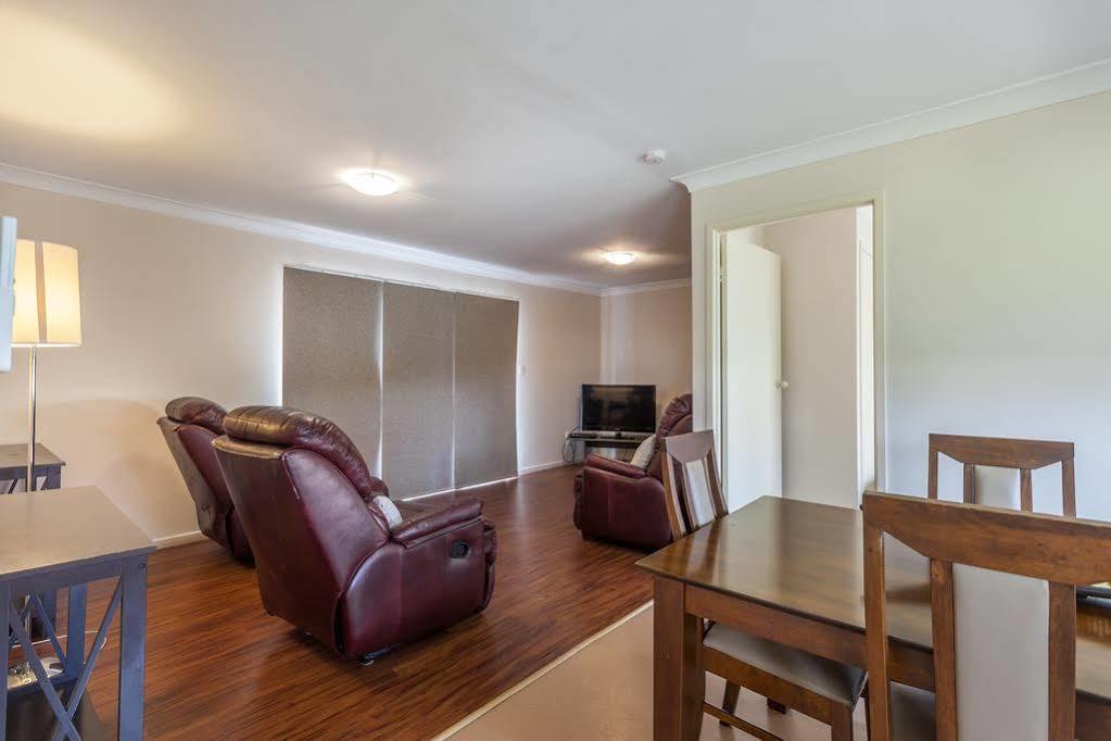 Clifford Gardens Motor Motel 3*