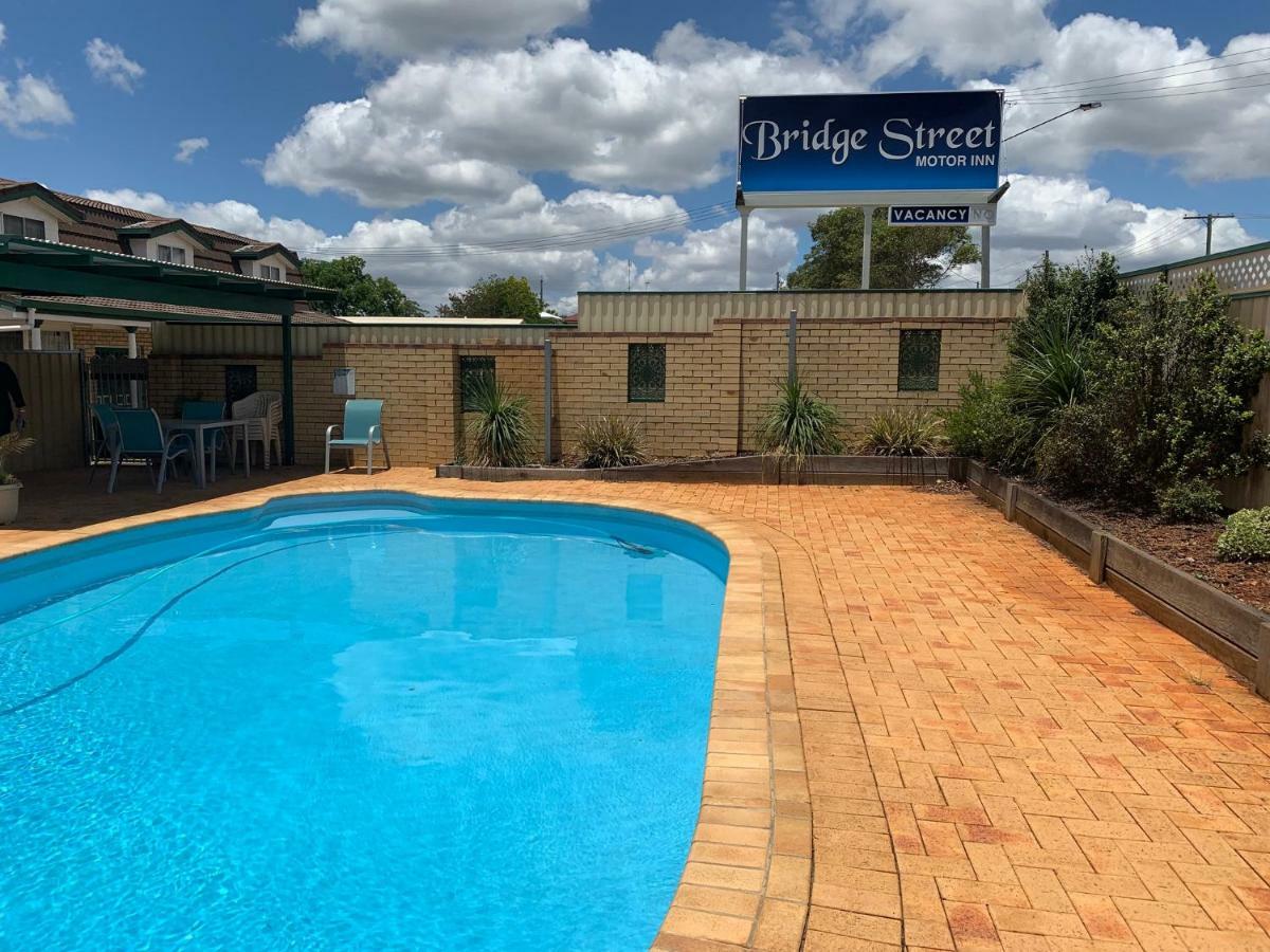 Bridge Street Motor Motel 3*