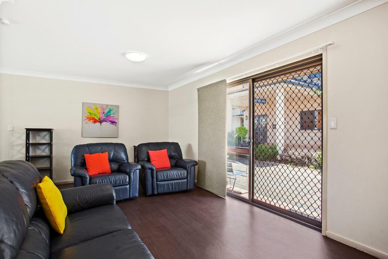 Clifford Gardens Motor Motel 3*